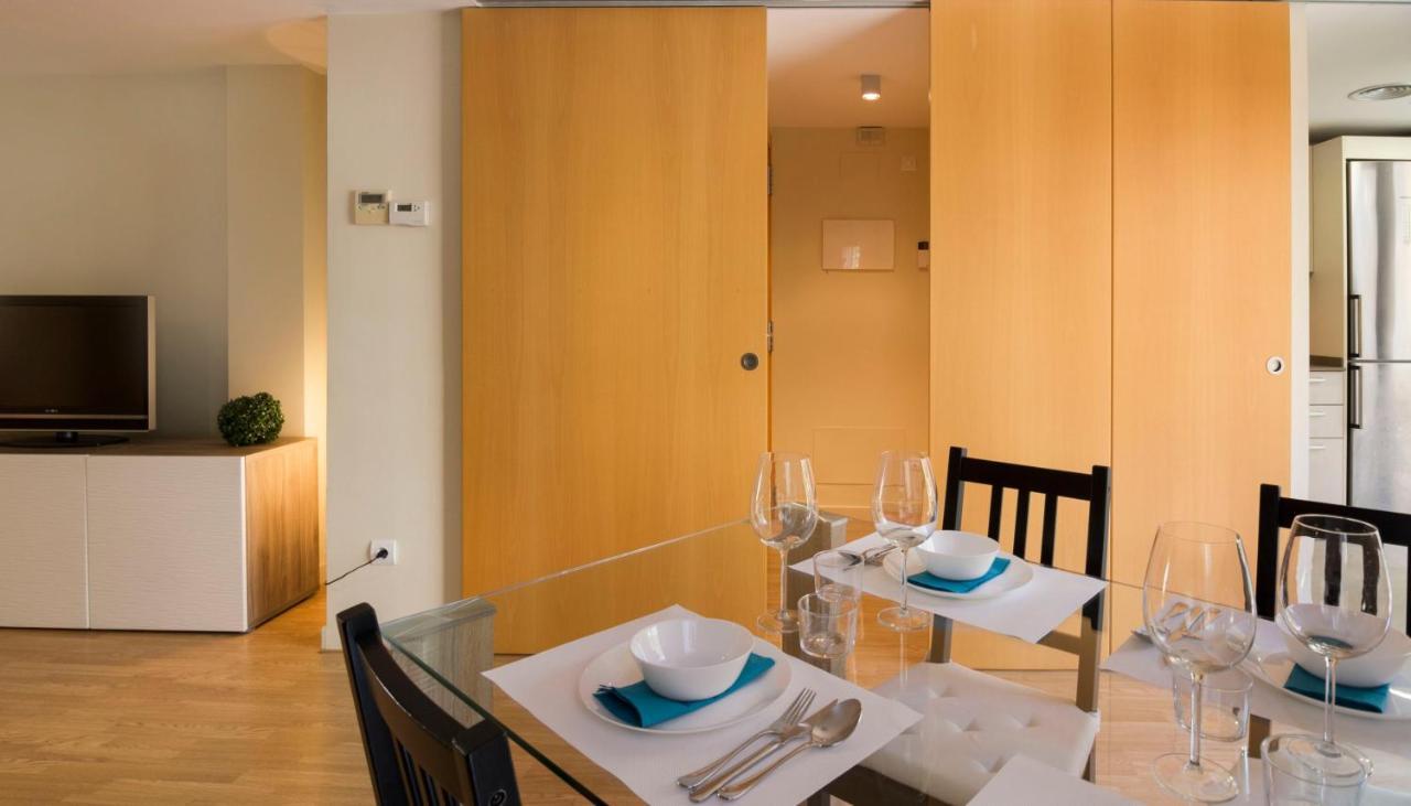 קמברילס Apartamentos Elcano מראה חיצוני תמונה
