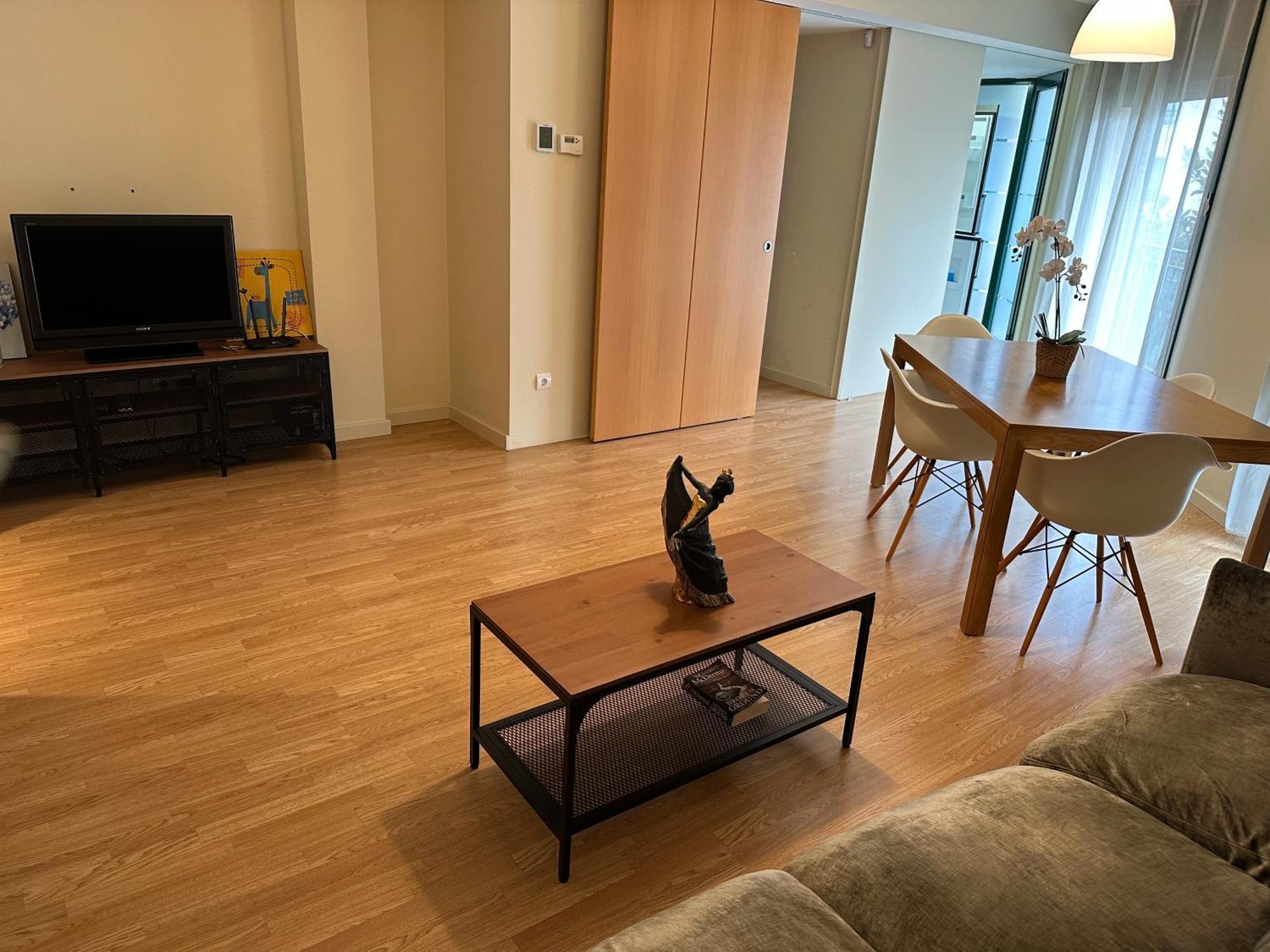 קמברילס Apartamentos Elcano מראה חיצוני תמונה