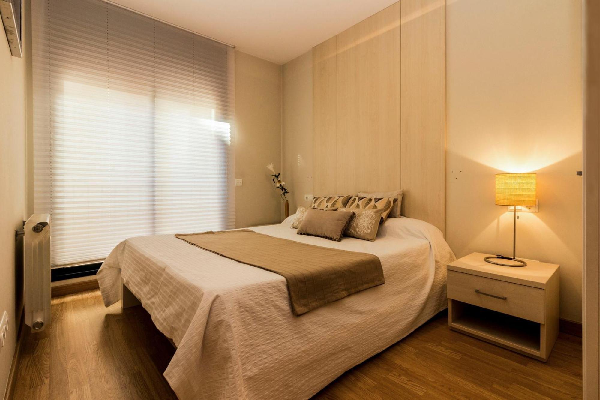 קמברילס Apartamentos Elcano מראה חיצוני תמונה