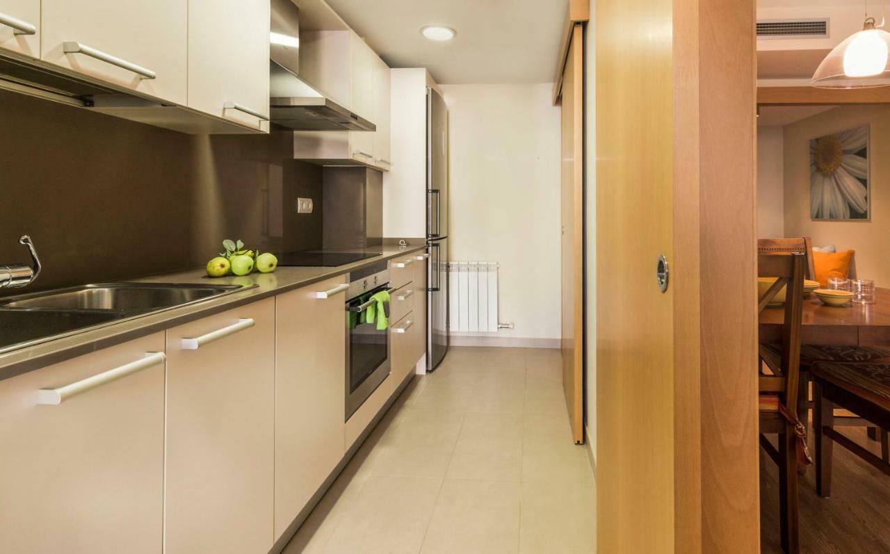 קמברילס Apartamentos Elcano מראה חיצוני תמונה