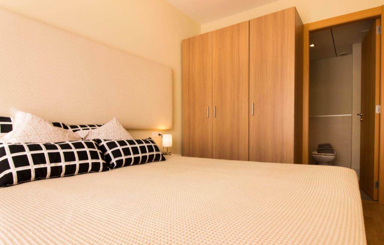 קמברילס Apartamentos Elcano מראה חיצוני תמונה