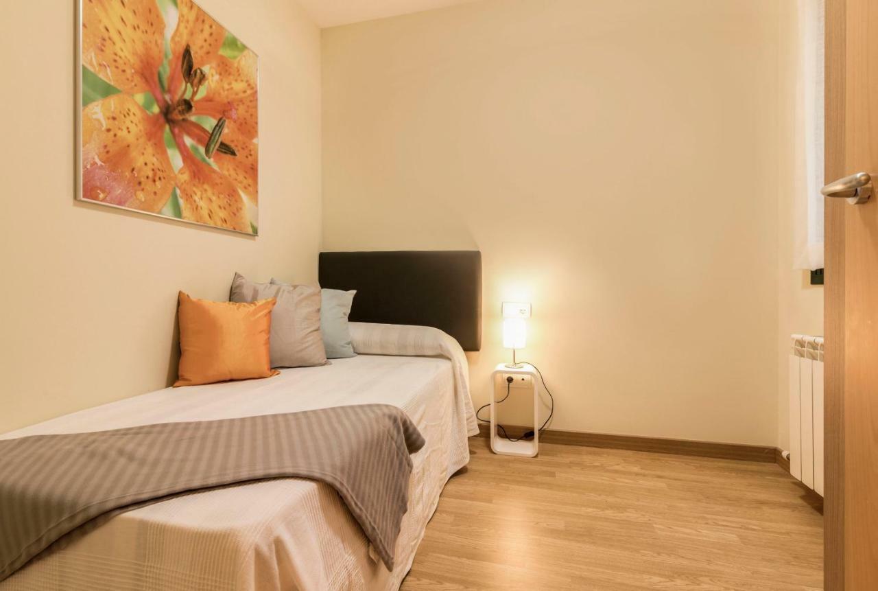 קמברילס Apartamentos Elcano מראה חיצוני תמונה