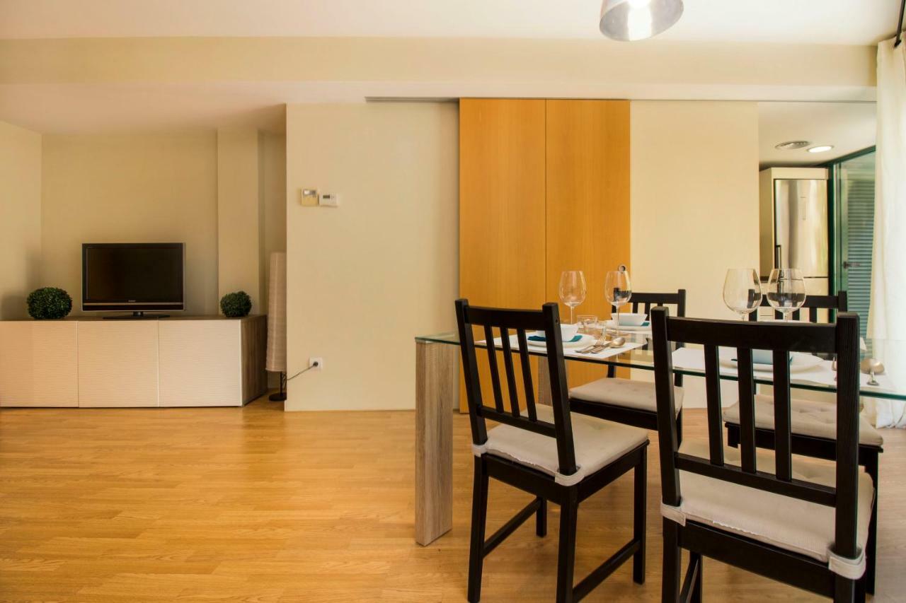 קמברילס Apartamentos Elcano מראה חיצוני תמונה