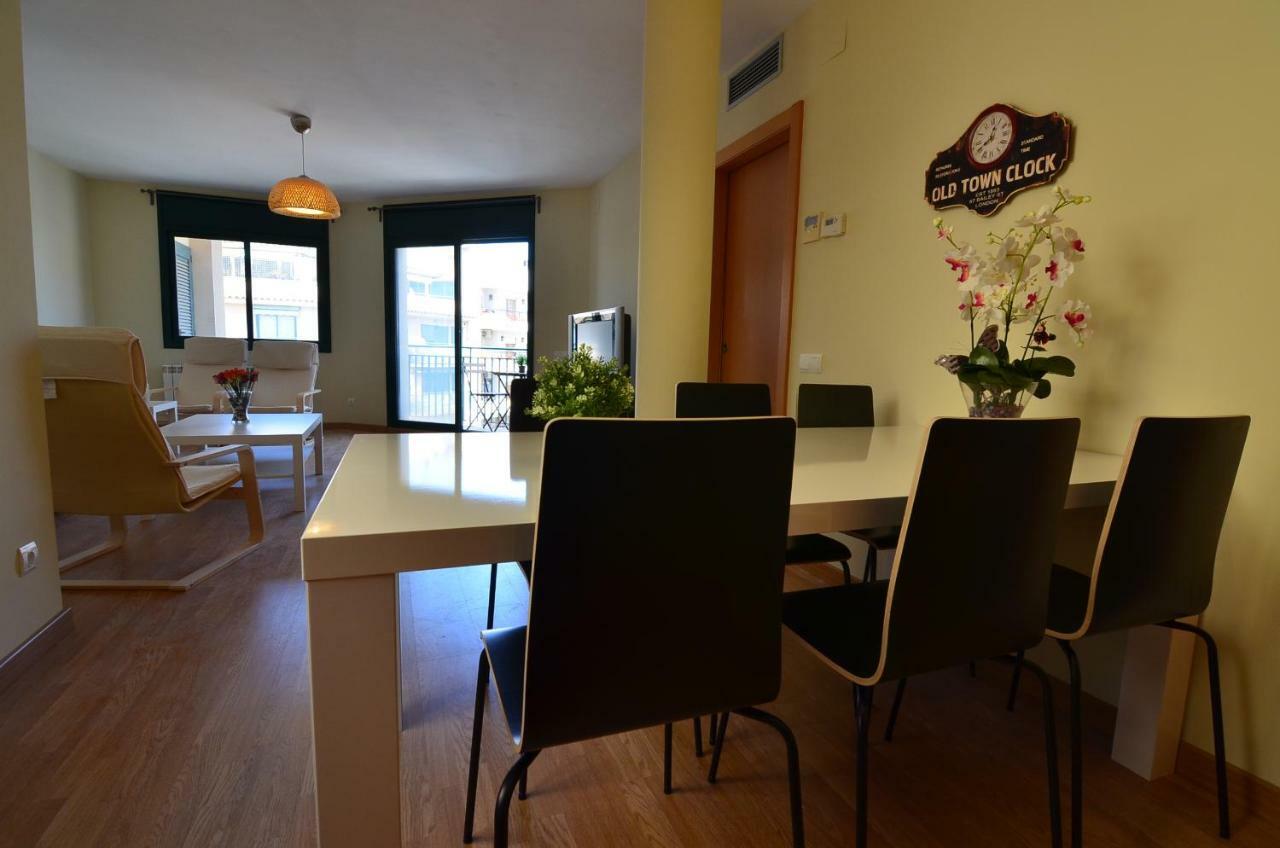 קמברילס Apartamentos Elcano מראה חיצוני תמונה