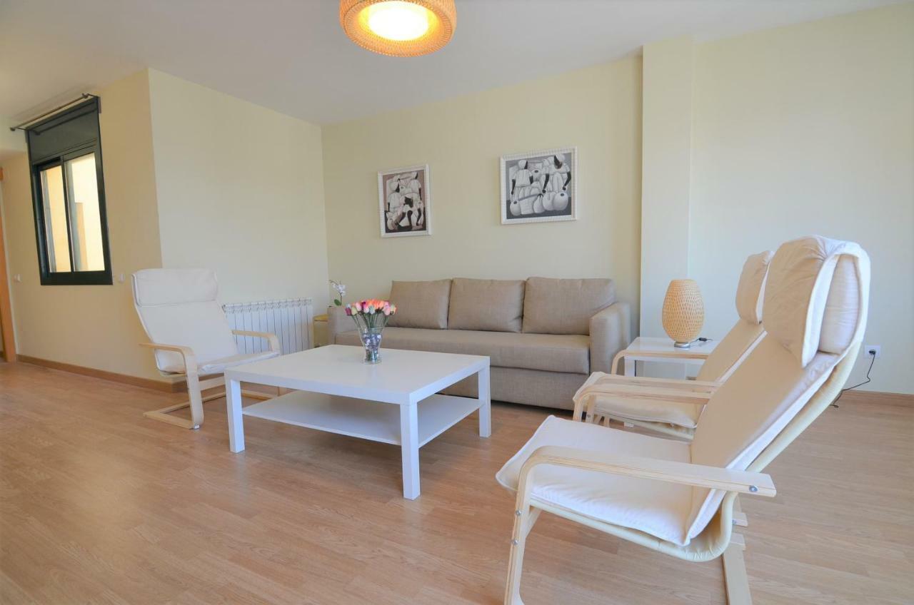 קמברילס Apartamentos Elcano מראה חיצוני תמונה